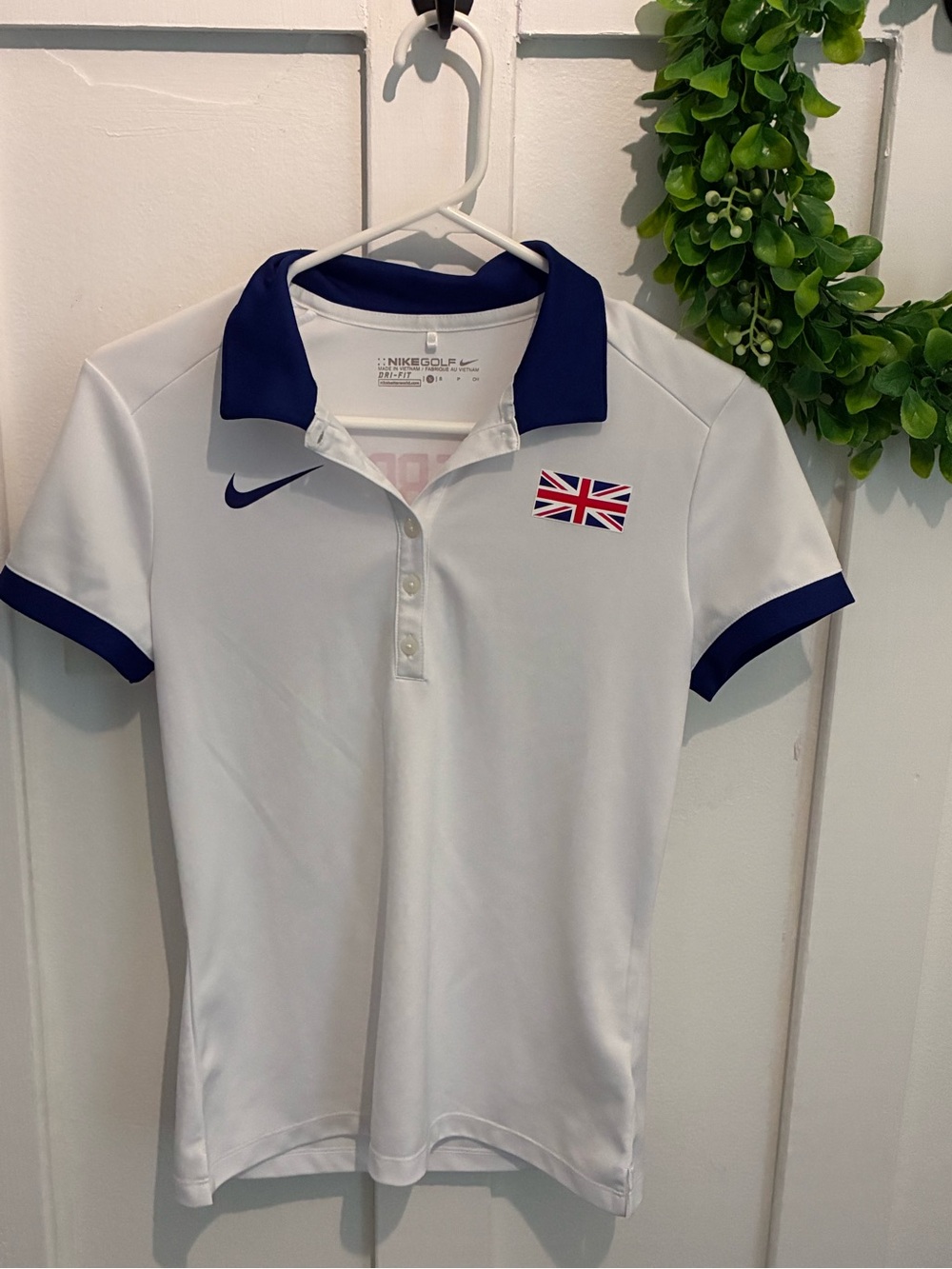 Nike Woman’s Golf Great Britain polo Small